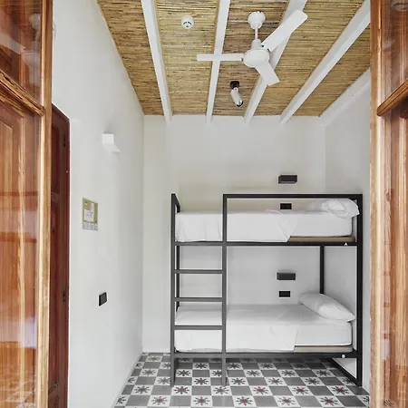 Hostel The Boc - *